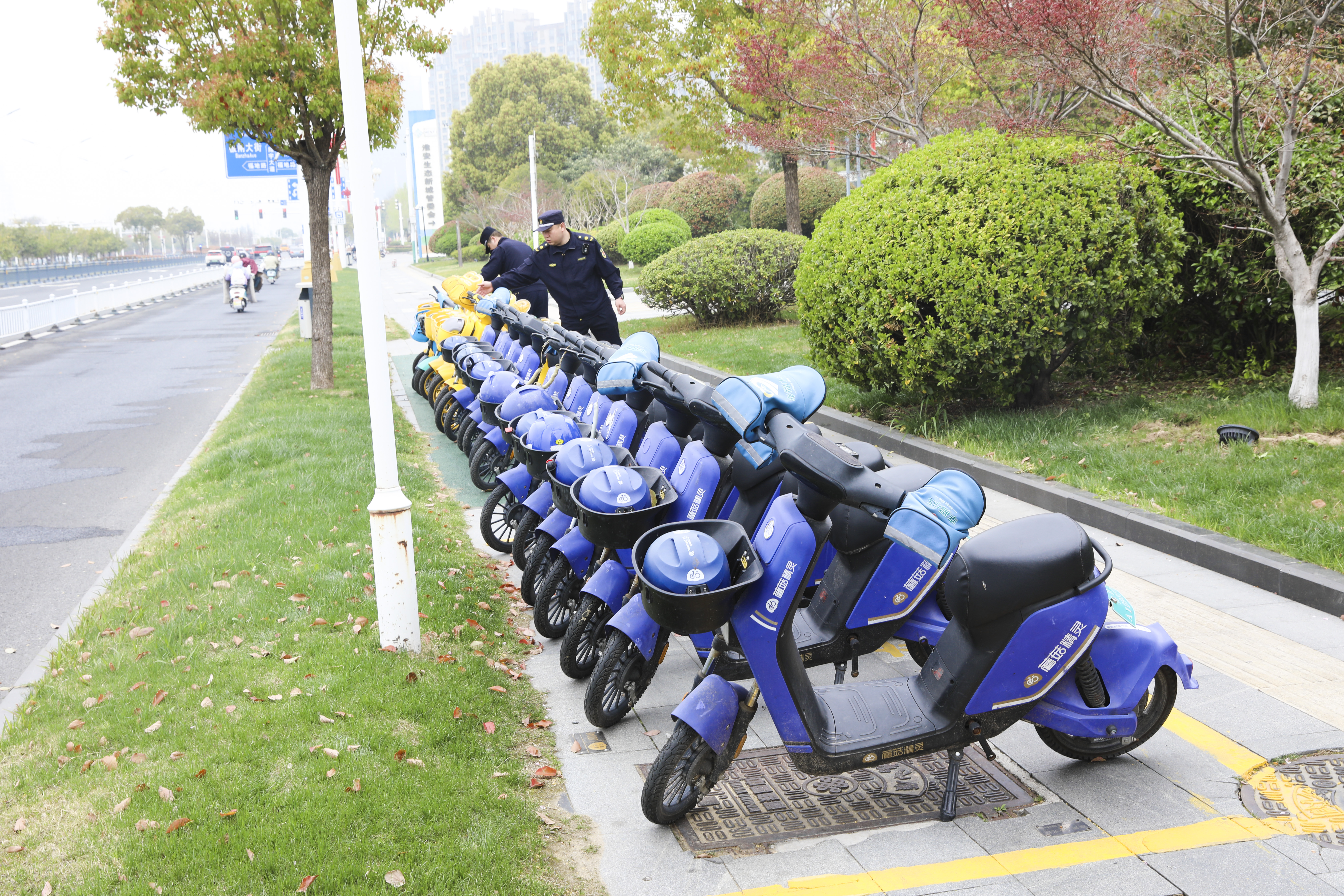 蓝色 (6).jpg 蓝色 (6).jpg