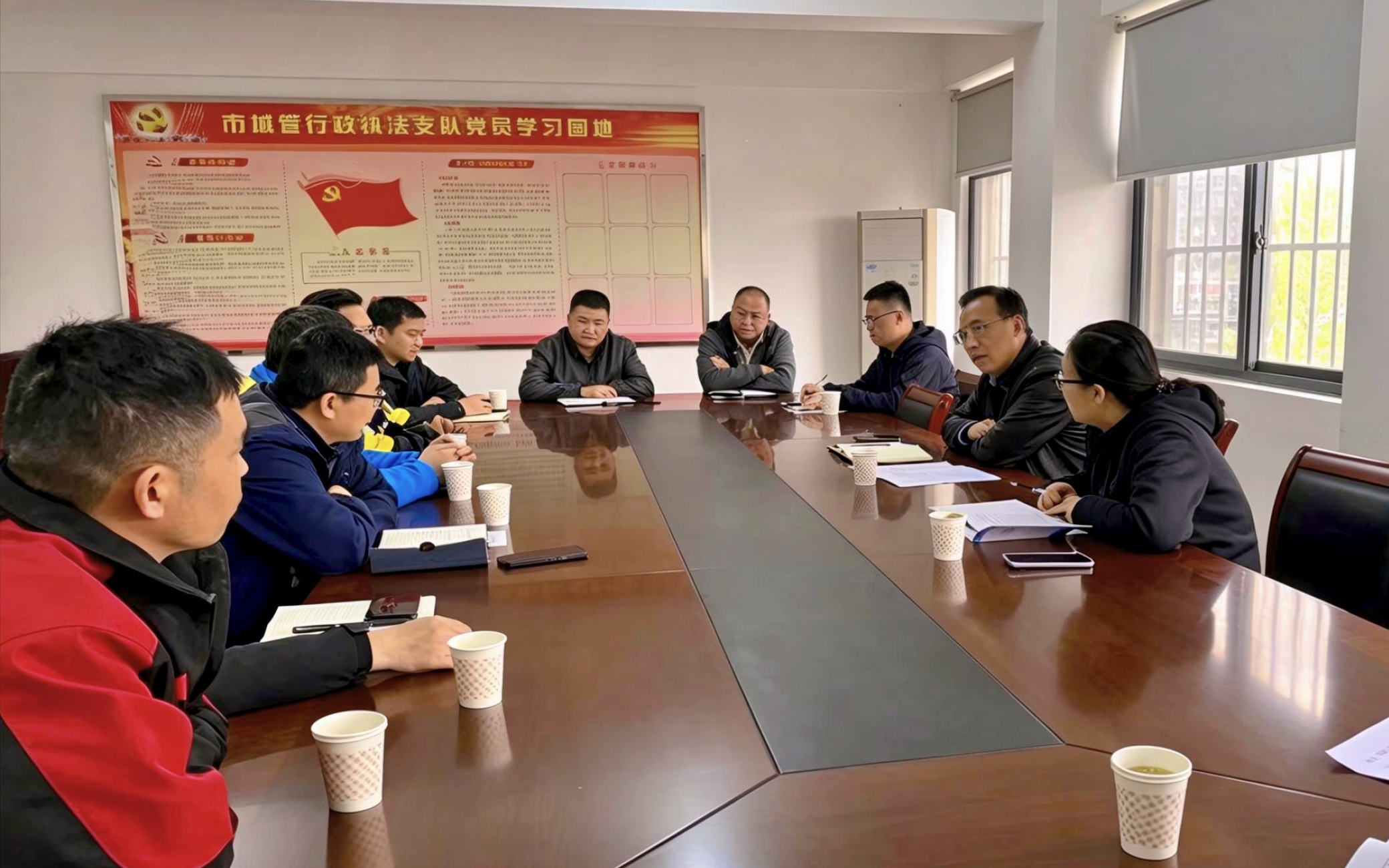 淮安城管以规范涉企执法和包容审慎监管助力外卖...