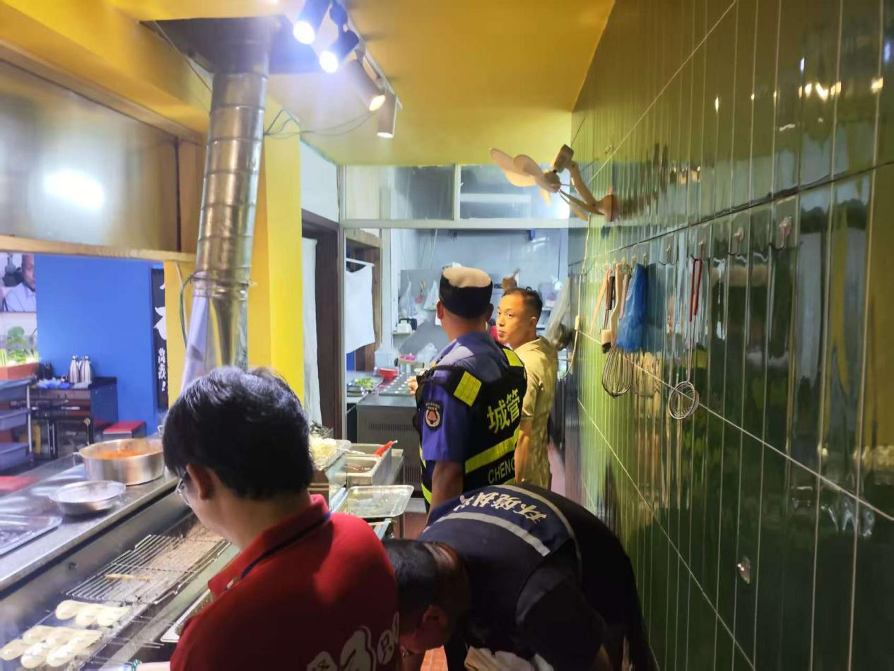 洪泽城管：“一支队伍进小区”激活基层治理新动...