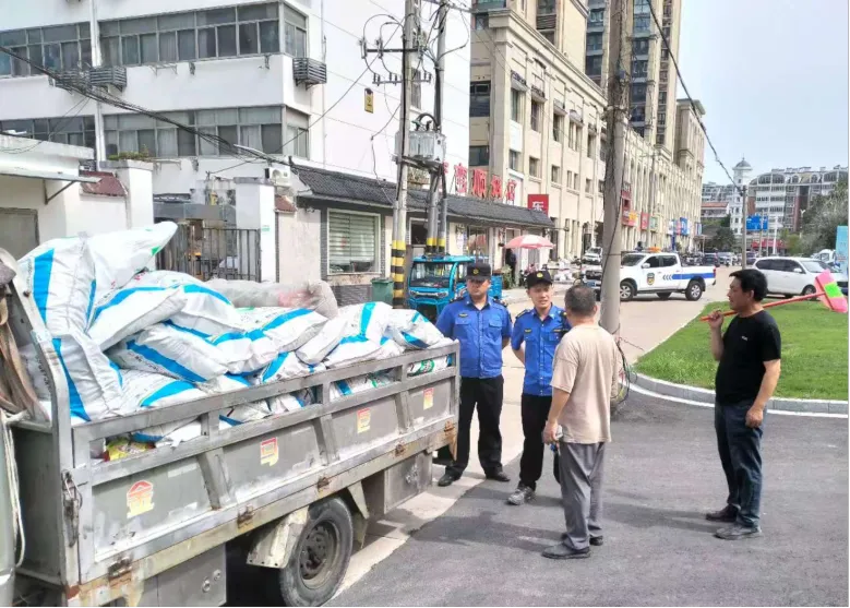 淮阴城管：精细化治理装修垃圾 擦亮居民小区宜...